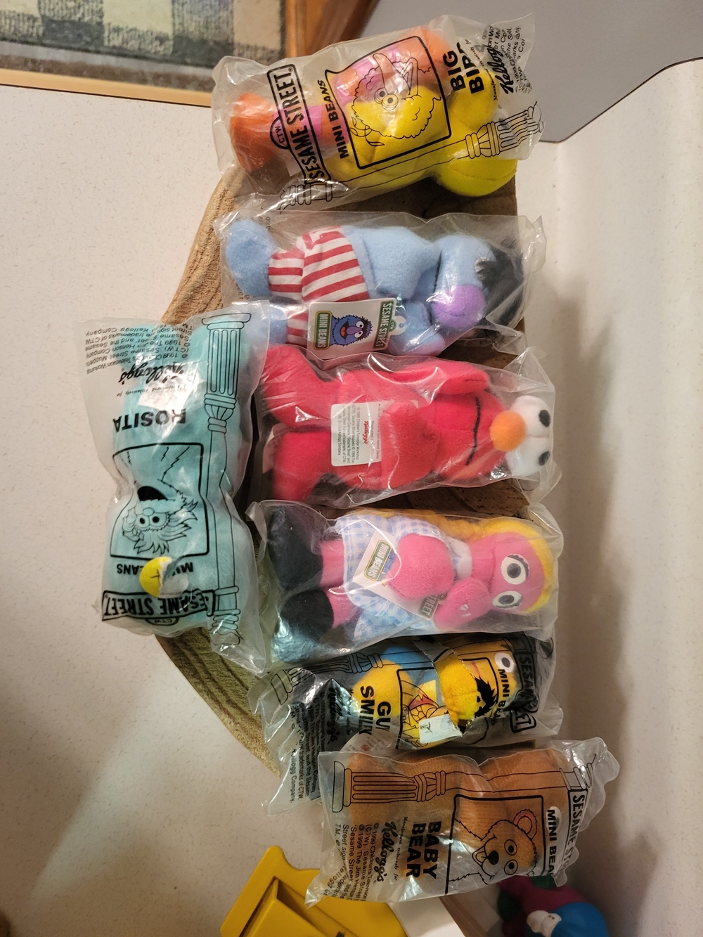 Vintage 1999 Kelloggs Sesame Street Mini Beans 4” Plush NEW  A-1